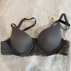 American Eagle Gray Lace Trim Bra